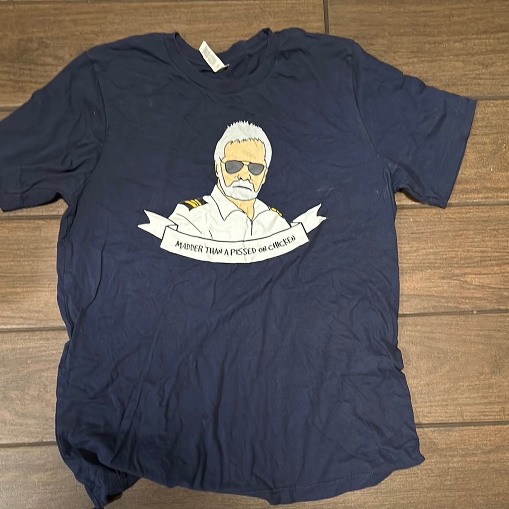Navy Below Deck Captain Lee short